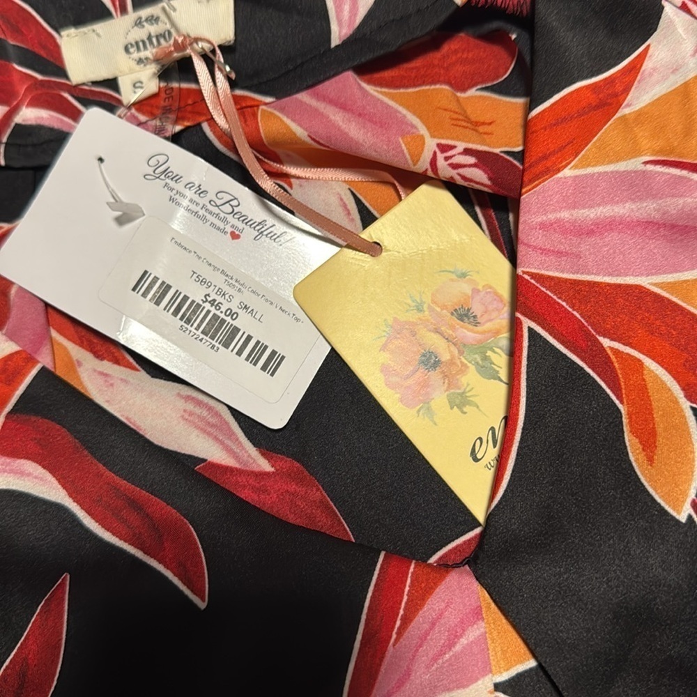 Entro floral pleated blouse - Picture 10 of 10